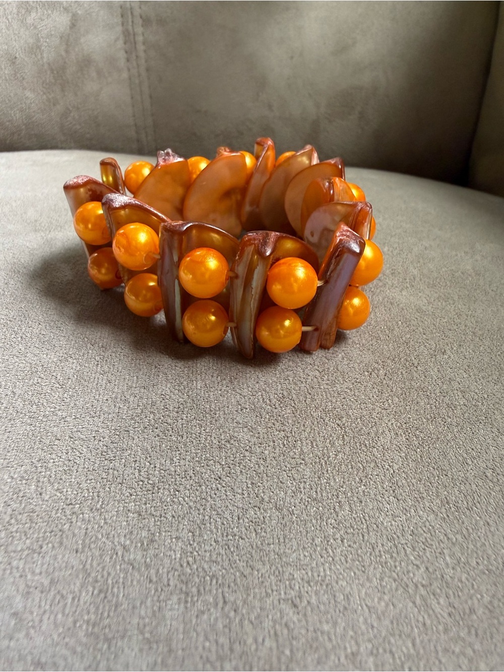 Vintage Y2K Orange Bead and Shell Stretch Bracelet